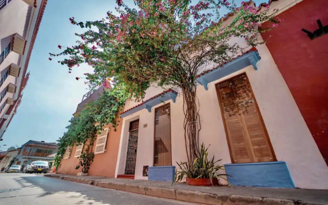 Villa Trinitarias