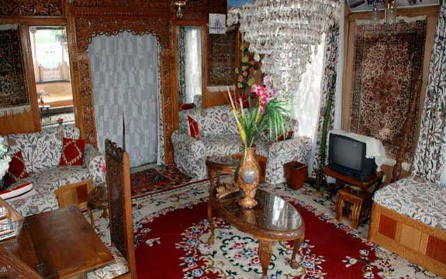 Kohimaran Group Of Houseboats