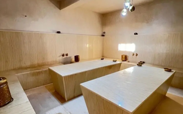 Just V hotel & Spa