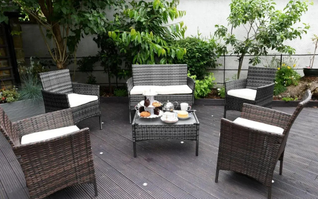 Courtyard Mews