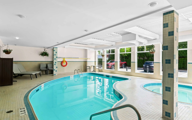 Best Western Maple Ridge Hotel