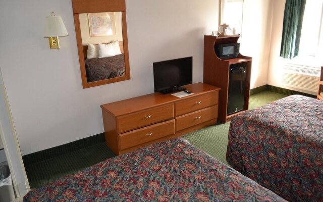 Countryside Inn & Suites