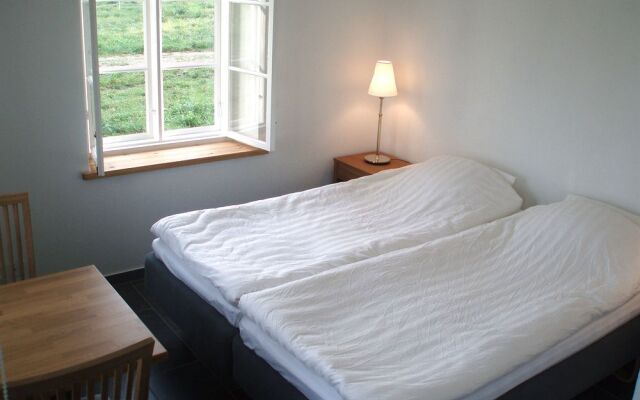 Hoby Gård Bed & Breakfast