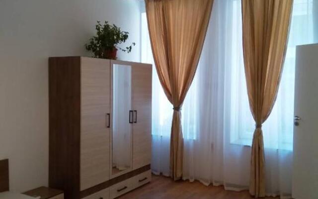 River Port Apartment 2