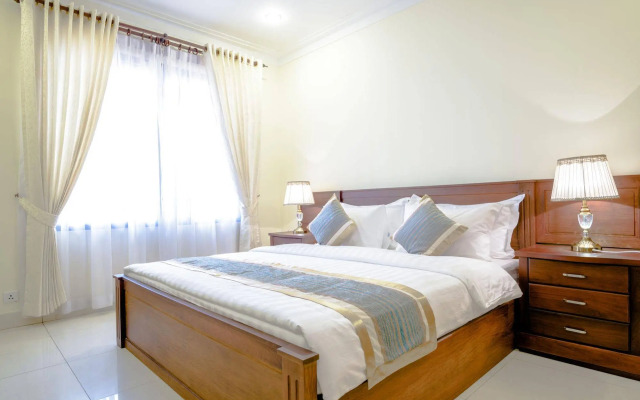 Hampton Hotel & Apartment
