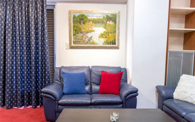 Cinema Museum Apartment