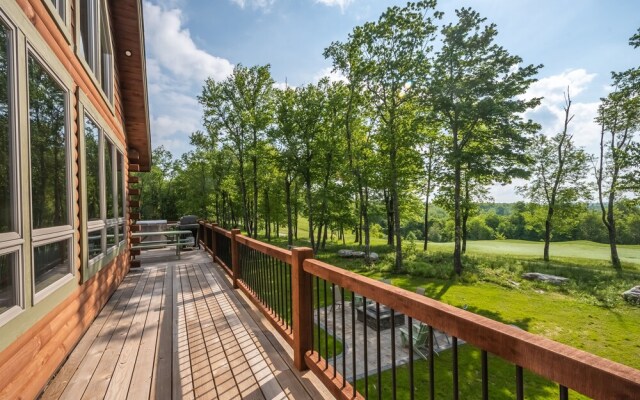 Water & Mountain Retreat