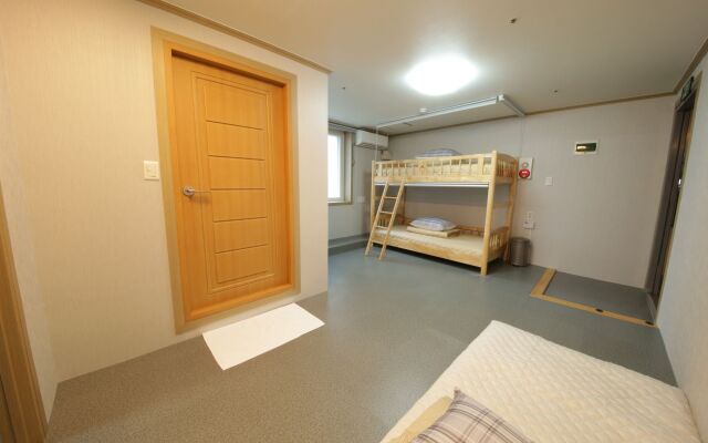 MIHOJAE Hostel Busan