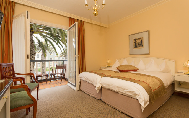 Hansa Hotel