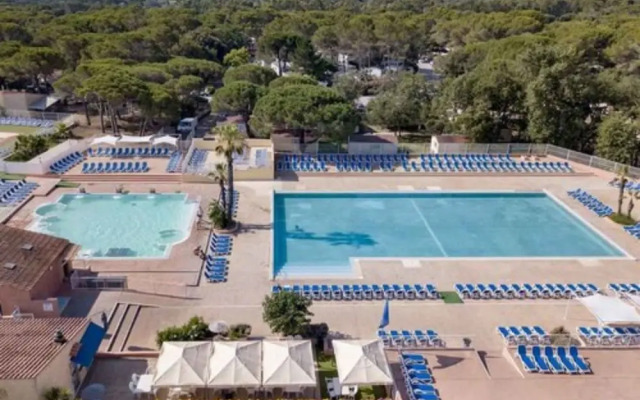 Parc Saint James Oasis Village