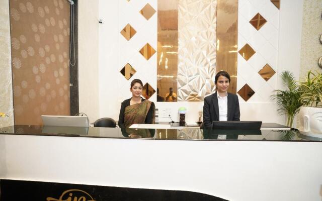 Hotel Idhayan Palace
