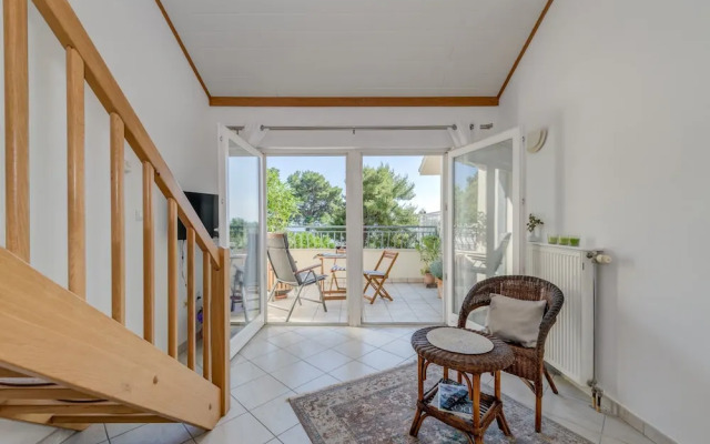 Beachfront apartment Milan with balcony