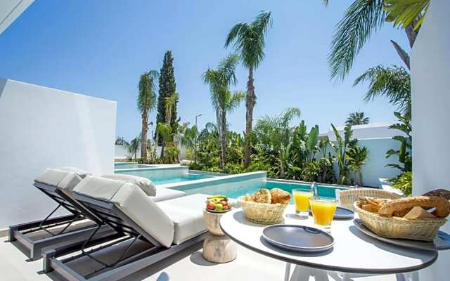 Vanik Suites