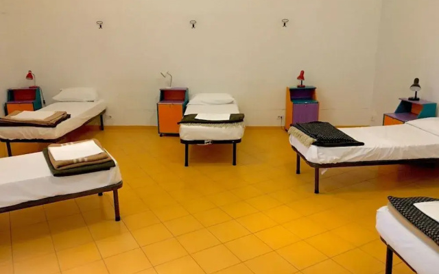 Hostel 6 Small Rooms
