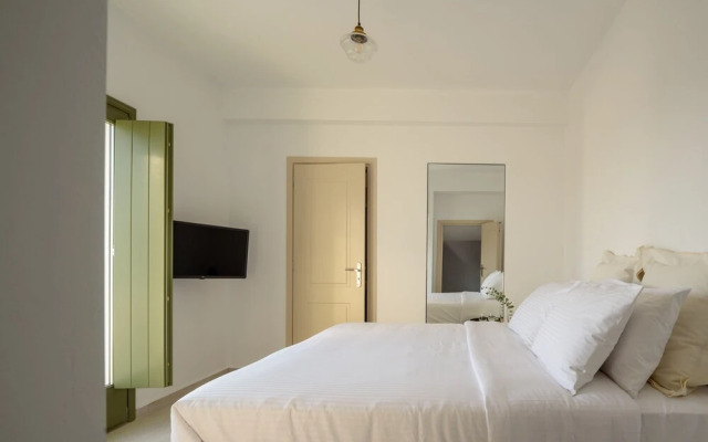 VILLA DI CAPO - Santorini Old Winery Luxury Villas