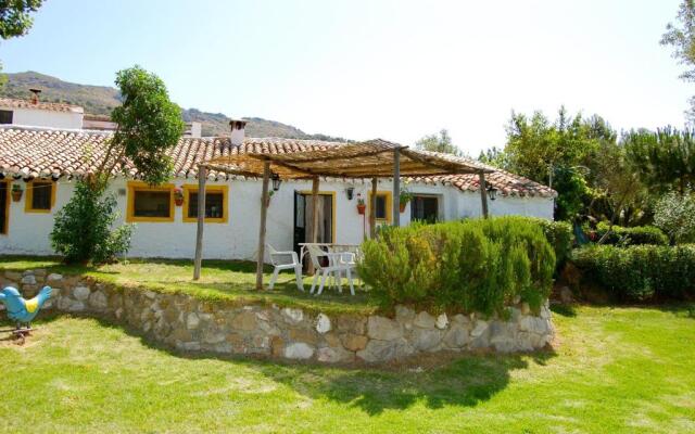 Cortijo Pulgarín Bajo - Turismo Rural