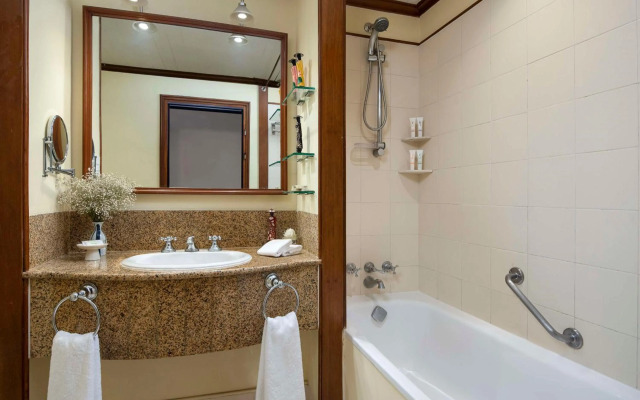 Avani Hai Phong Harbour View Hotel