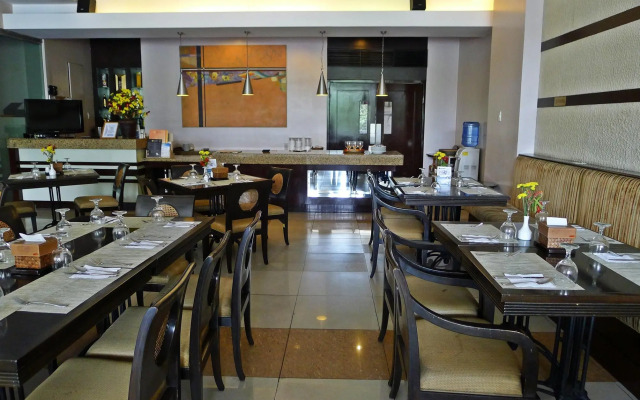 Baguio Burnham Suites