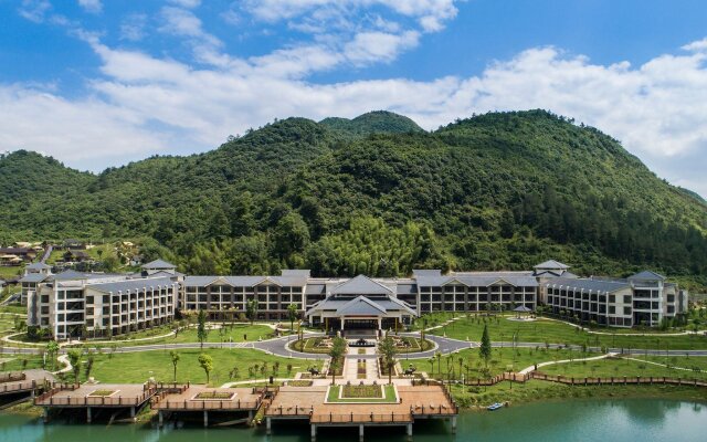 LN Dongfang Hot Spring Resort