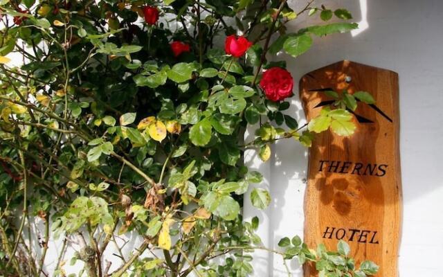 Therns Hotel