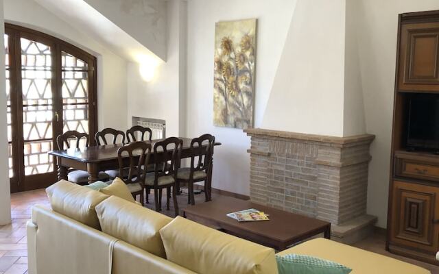 Entire House With Panoramic Views and use of Pool