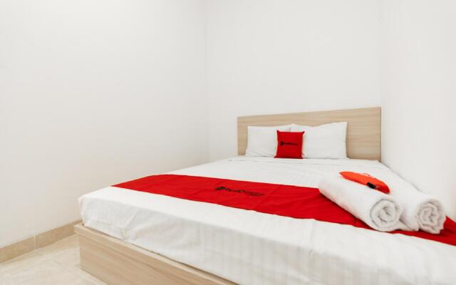 RedDoorz @ Graha Cemerlang Maros
