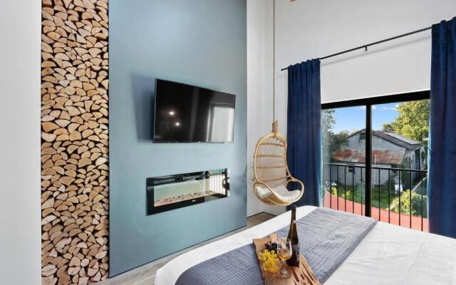 Hidden Oasis With Private Pool - Near FQ