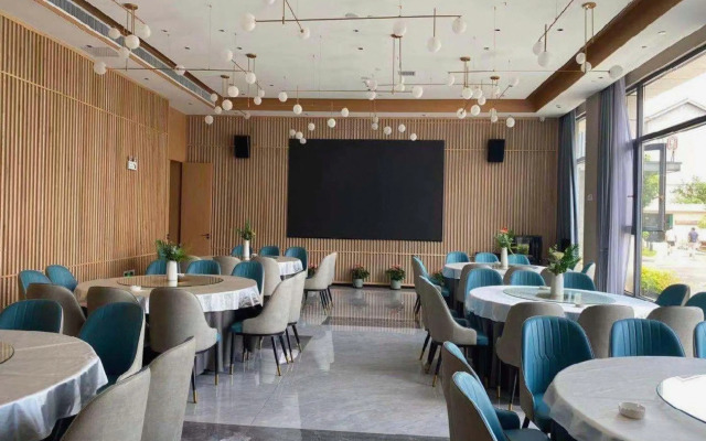 Yueyang Yueqi Hotel