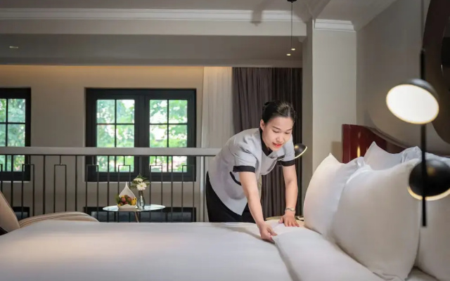 GRAND  du LAC Boutique Saigon