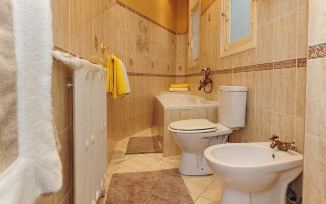 Royal Negresco - 5 Stars Holiday House