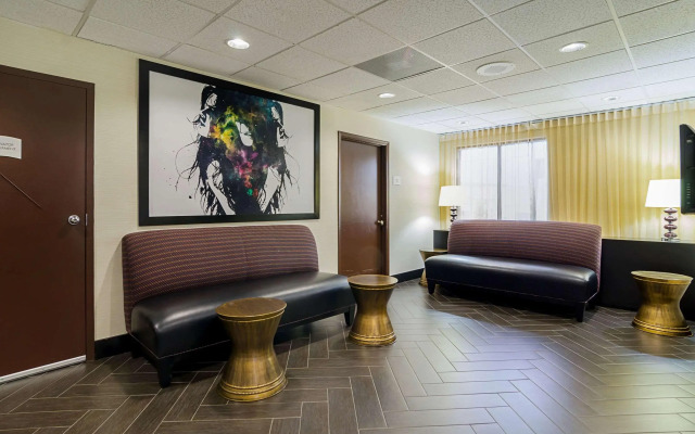 Holiday Inn Hotel and Suites Richmond West End by IHG