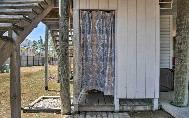 Chincoteague Townhome w/ Pony Views From Deck!