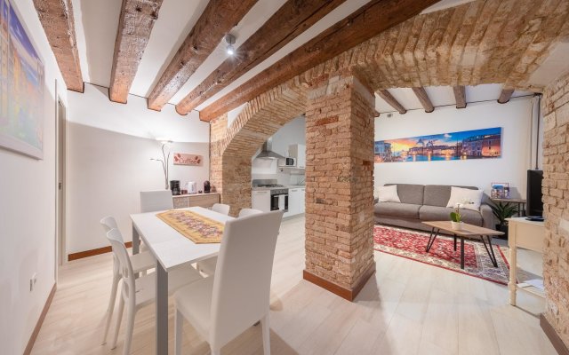 Ca' del Pozzo Loft Apartment