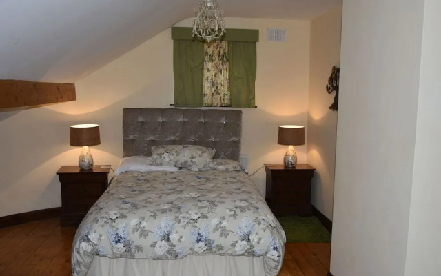 White Hill Country House