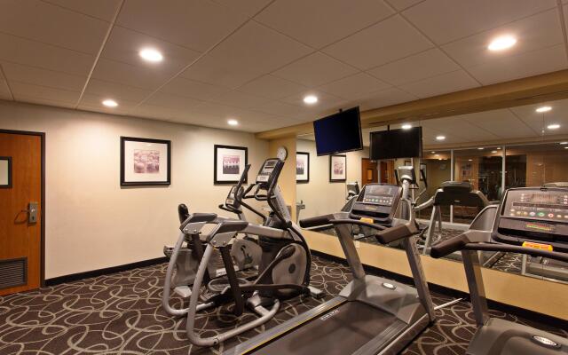 Holiday Inn Express North Hollywood - Burbank Area, an IHG Hotel