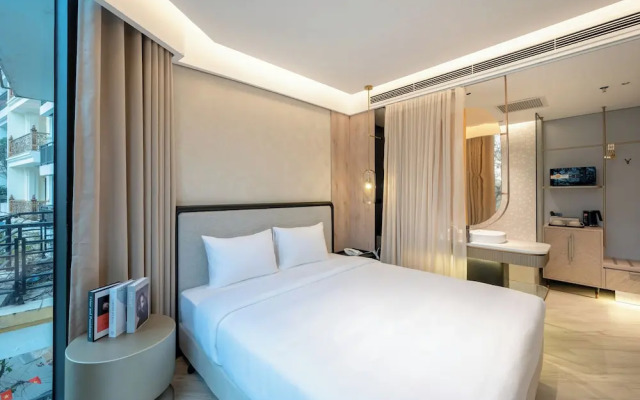 iRest Signature Ba Dinh Lakeside