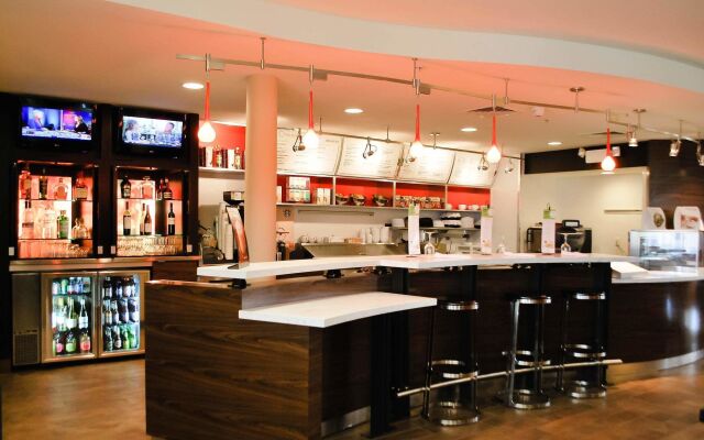 Courtyard by Marriott Salina