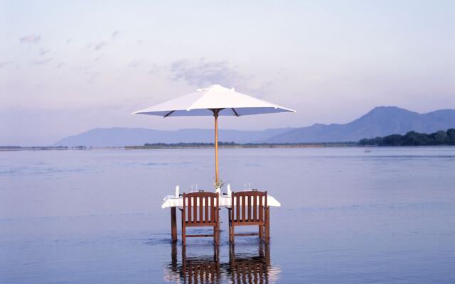 Sausage Tree Camp Hotel	