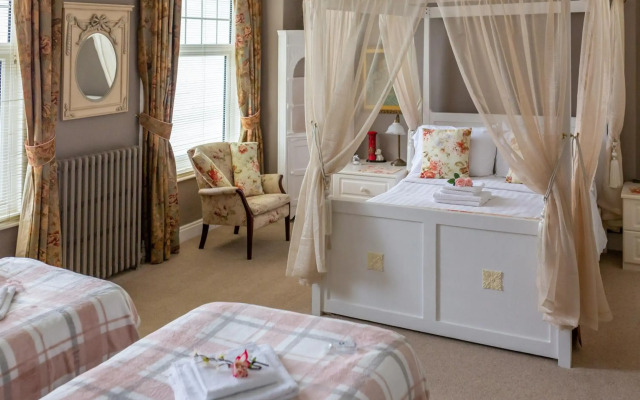 Plas Maenan Country House