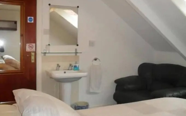 Aabba Guest House