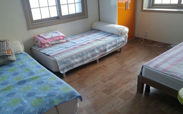 Masan - Guest House Rhizome - Hostel
