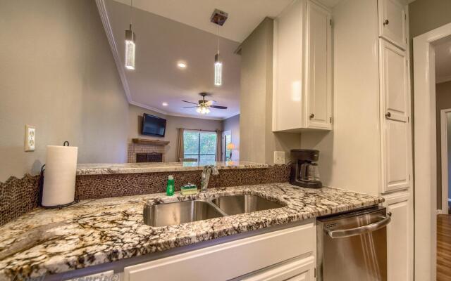 The Float Inn 3 CW B209