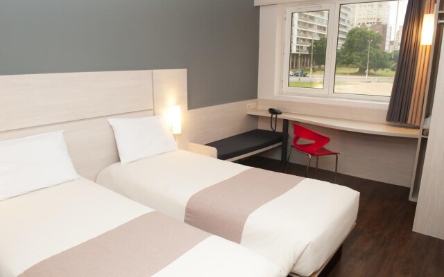 Hotel ibis Montevideo Rambla