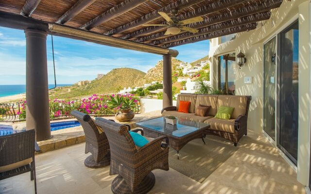 Large 7 Bedroom Home That Fits 18 W/ocean Views at Villa las Flores