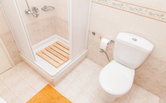 Arachova's Hilltop Delight Apartment
