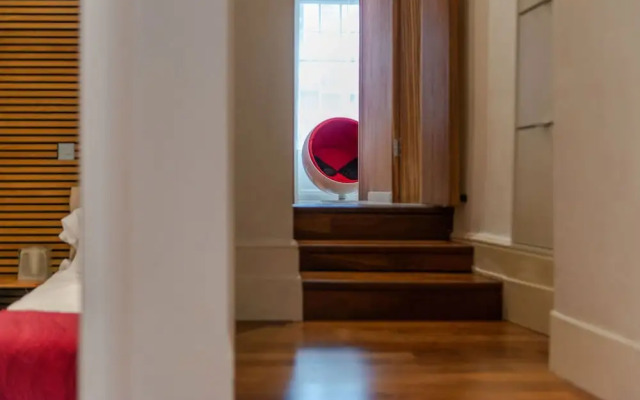 The Red Room Apartment - Fitzrovia - by Frankie Says