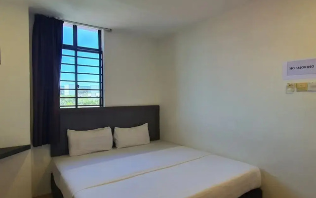 OYO 91053 Signature Inn Miri