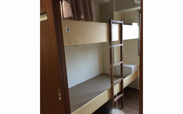 Yamate Rest House - Hostel, Caters to Men