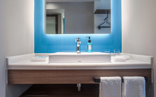 Holiday Inn Express Ningbo City Center by IHG