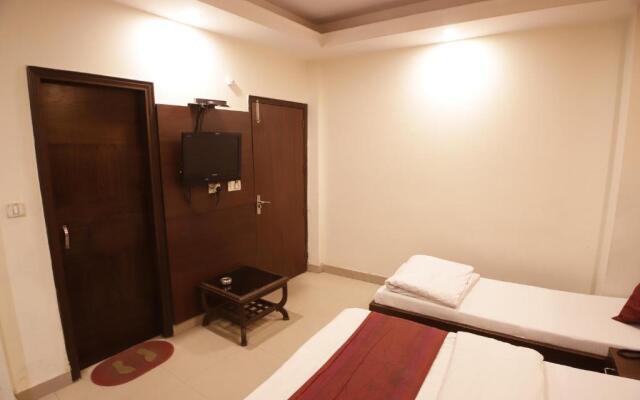 Hotel Golden Wings